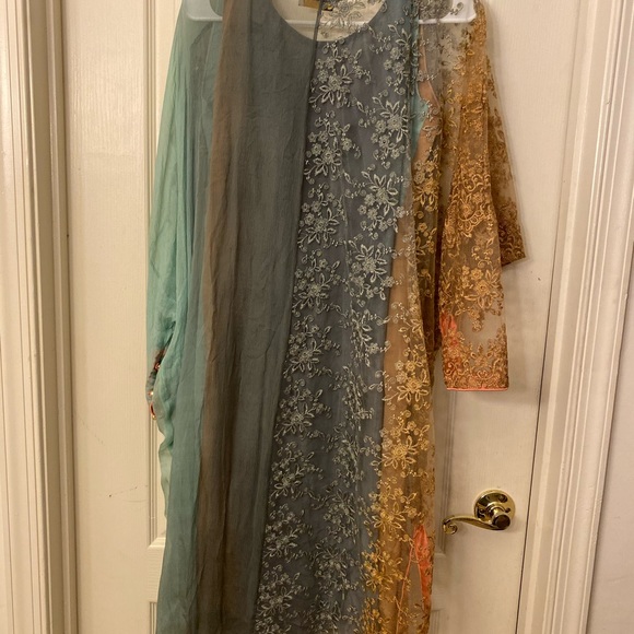 3 piece suit - Picture 5 of 7